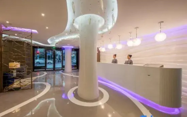 Orange Hotel (Wuhan Jianghan Road Pedestrian Street)