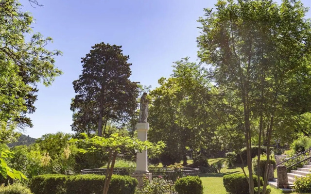 Residence Near Esperaza in a Beautiful Area