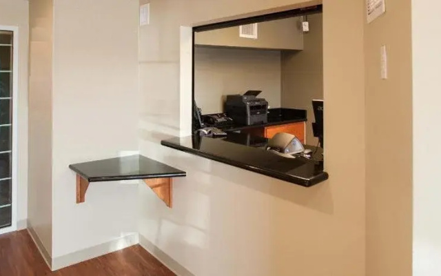 WoodSpring Suites Council Bluffs