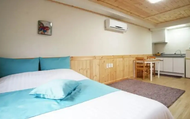 Jeju Gotjawal Geomoon Oreum Pension