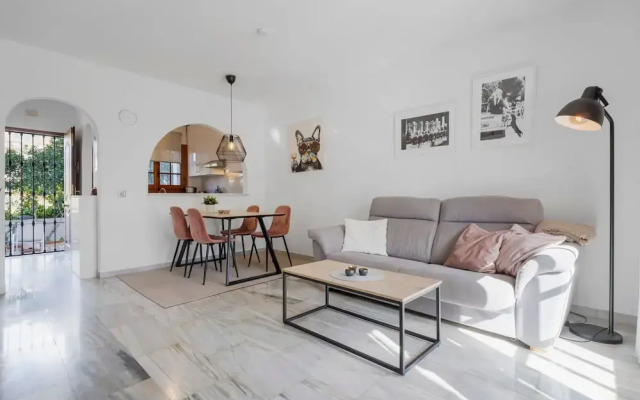 La Campana Apartment With Pool - Ref 60