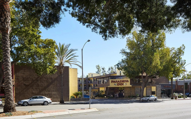 GreenTree Pasadena Inn