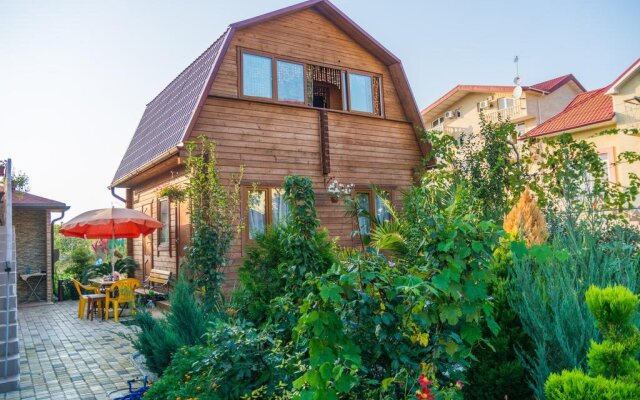 Arina Guest House
