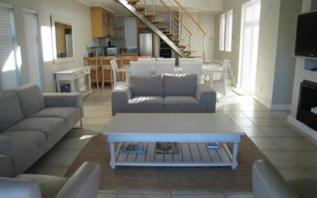 Thesen Islands Villa