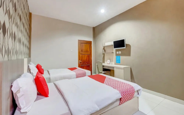 OYO Flagship Tembok Batu Residence