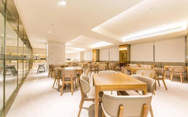 Ji Hotel Kuitun Wusu Street Yipinhui