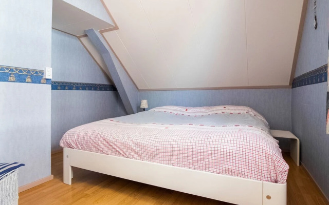 Beautiful Holiday Home in Kamperland Near the Beach