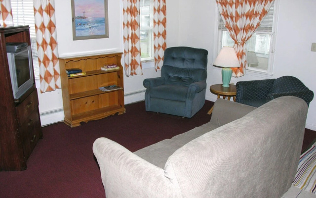 Alouette Beach Resort