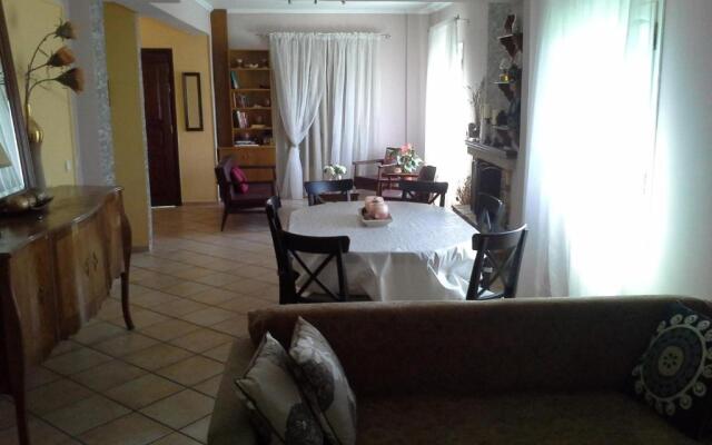 Beachfront home for 8, Kalifteri Beach, Afissos