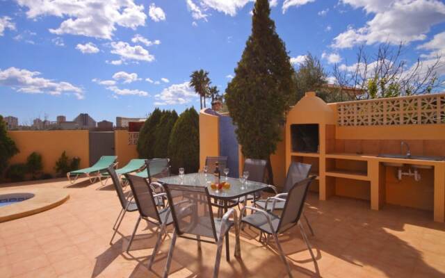 Villa - 4 Bedrooms with Pool and WiFi - 105014