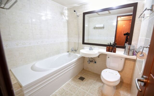 Tongyeong Tourist Hotel