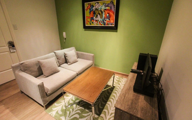 SIGLO SUITES @ The Gramercy Residences