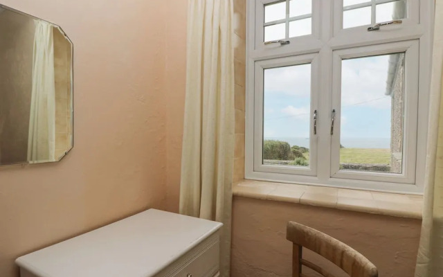 Parc An Castle Cottage