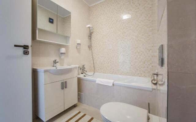 No. 11 - The Penthouse in City Center