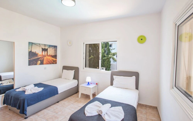 Protaras Holiday Villa Jv8