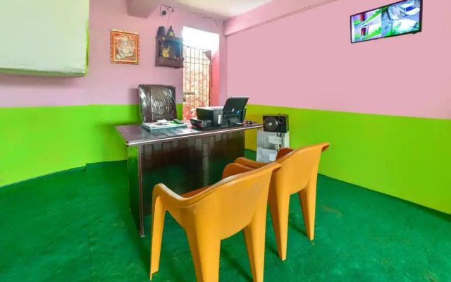 SPOT ON 61254 Lucky Guest House