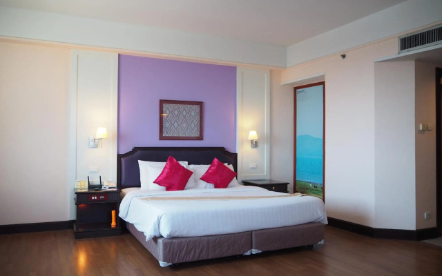 Charoenthani Khonkaen Hotel