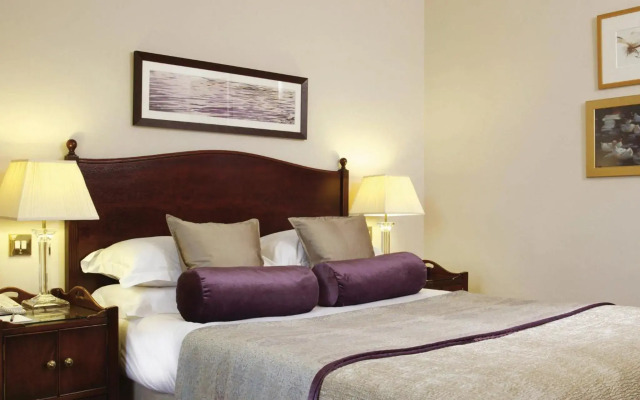 Macdonald Compleat Angler
