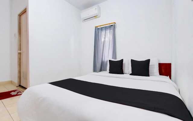 OYO Life 2928 Rumah Ceria – Guest Rooms – Semarang
