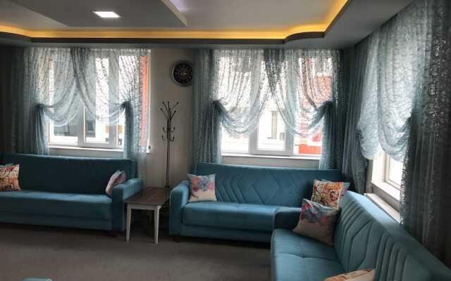 Ari Hotel