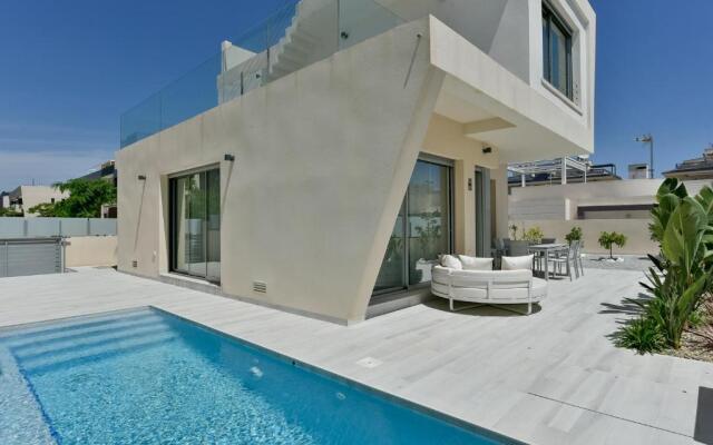 Casa Mazal, Lujosa villa Independiente a 150m del mar