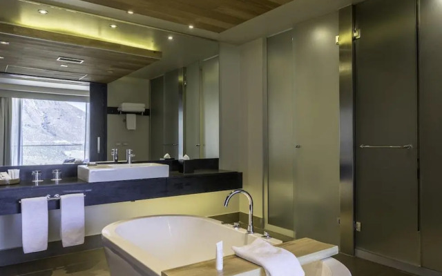 Hotel del Valle, Enjoy Santiago