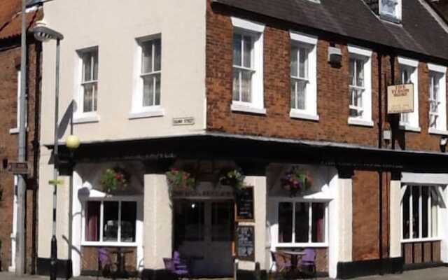 The Tudor Rose Hotel