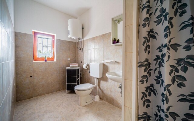 Stunning Home in Krnica With Wifi and 2 Bedrooms