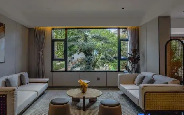 Jingbai · Cloud Hot Spring Scenic Vacation Homestay (Dali Erhai)