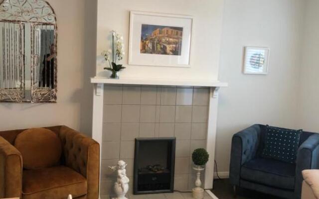 Art Deco No. 2 Apartment