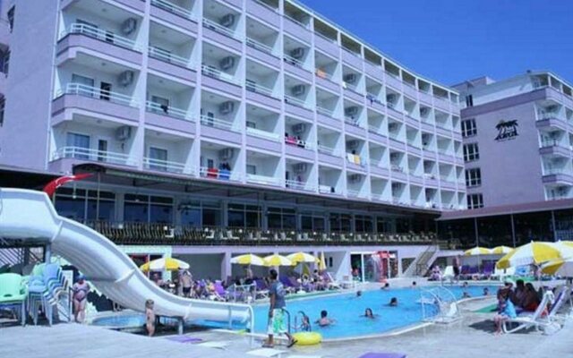 Royal Ideal Beach Hotel