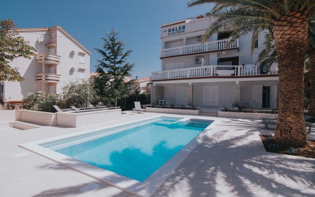 Pool Apartments Galeb