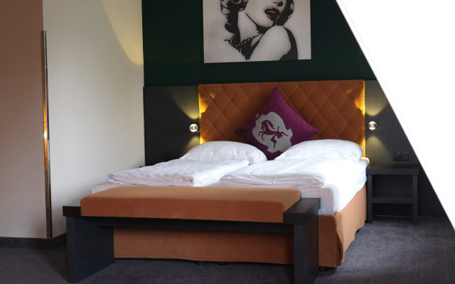 Villa Carlton - Adults Only