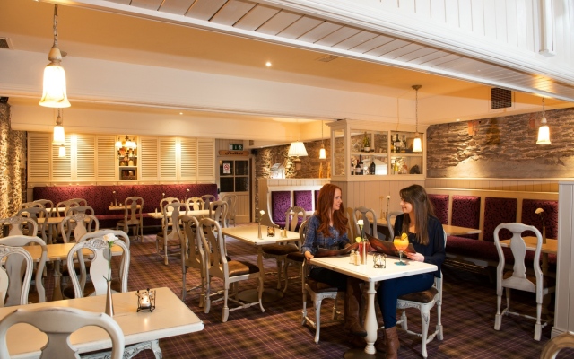 Riverside Park Hotel and Leisure Club