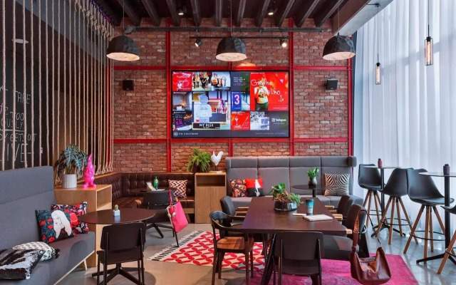 Moxy Katowice Airport