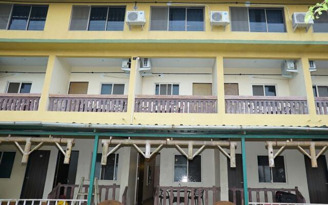 OYO 19792 Shivneri Motels