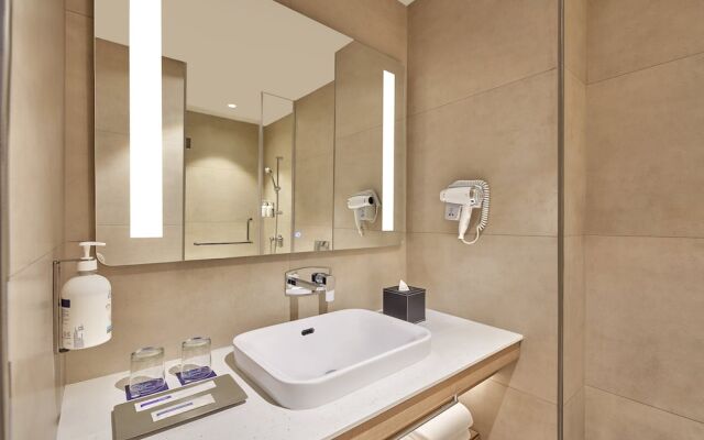 Holiday Inn Express Bengaluru Bommasandra by IHG