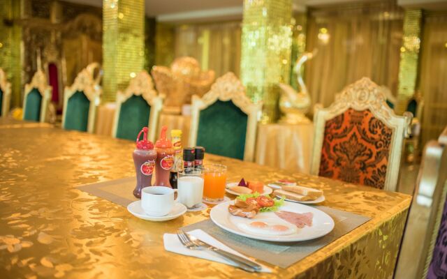 Nakaraj Princess Chiang Rai - Walking Street