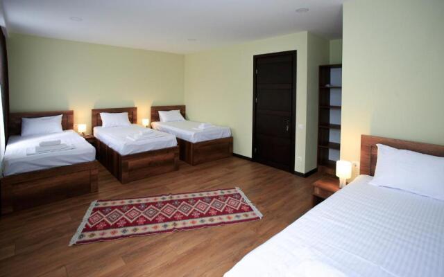 Bucha`s Guest House & Wine Cellar