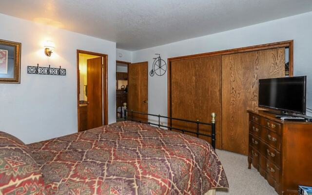 Serrano Cabin-1823 by Big Bear Vacations