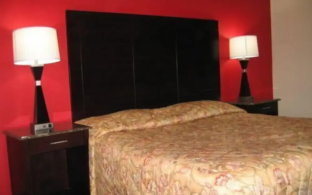 Town House Inn & Suites