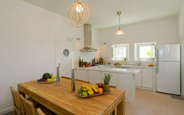 Blackrock Villa