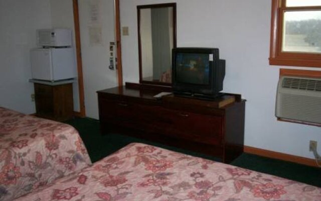 Colonial Inn