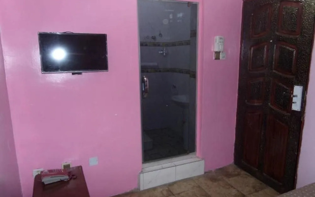 Peaceland Hotel LTD