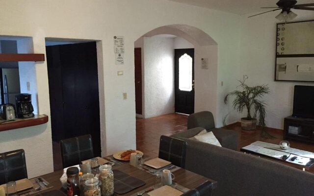 Embarcadero Maya B&B