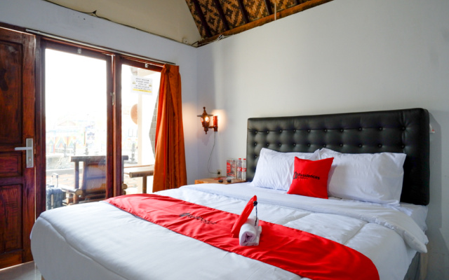 RedDoorz @ Kampoeng Etnik Kebumen 2 – Guest Rooms – Kebumen