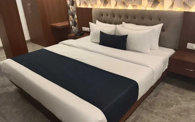 The Avinya Hotel