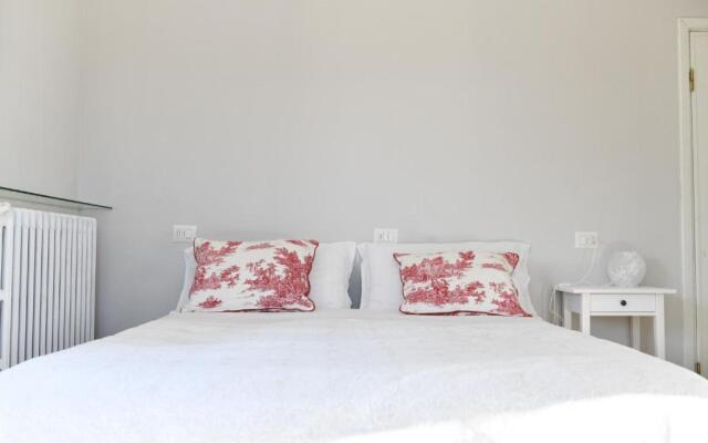 B&B Porta Romana-Language And Art