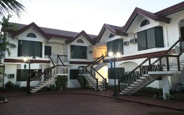 Linmarr Davao Hotels and Apartelles