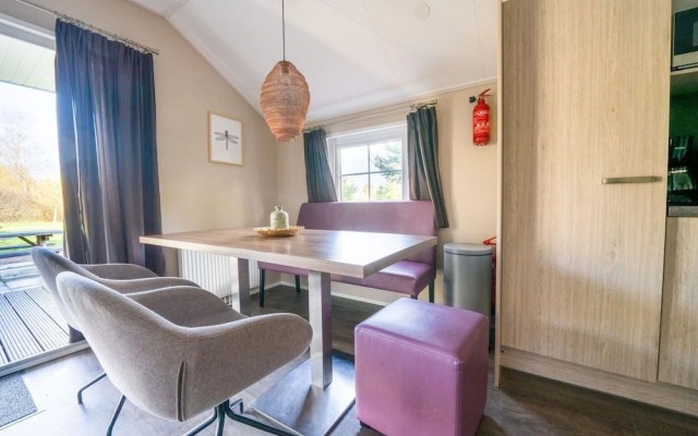 Comfortable Chalet Near Park De Veluwe